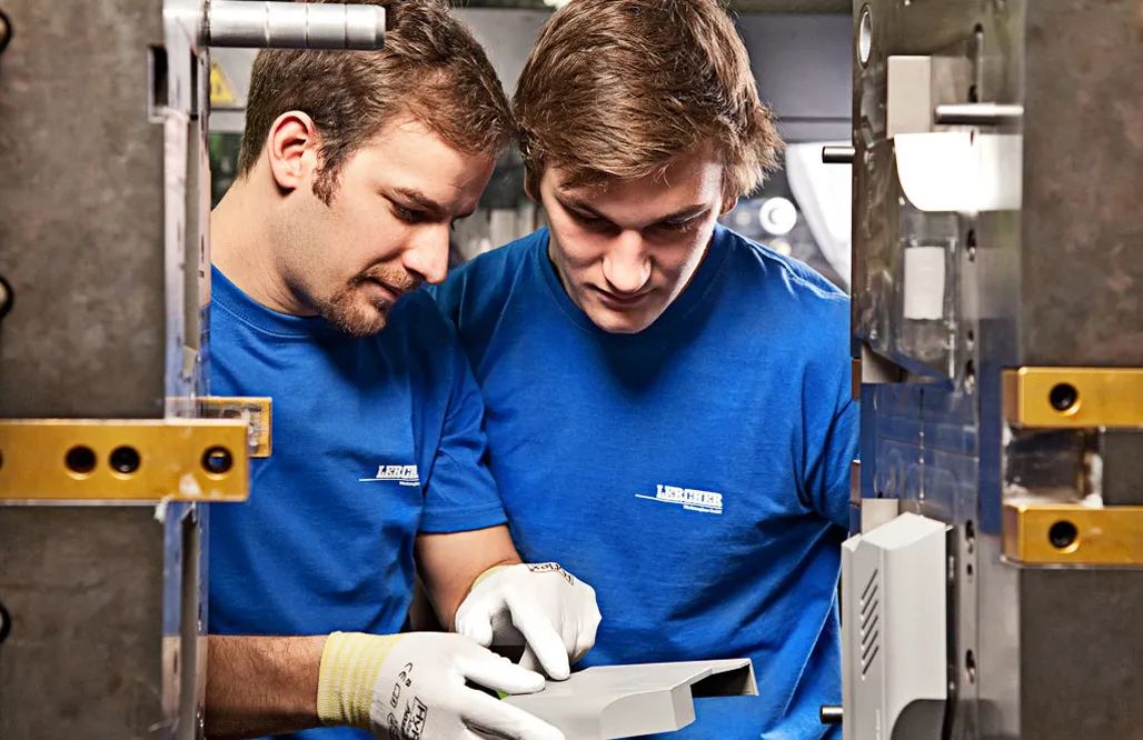 作為技術(shù)員，哪些情況下應(yīng)使用高速注射？