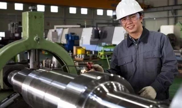 機(jī)加工和CNC技術(shù)員，這兩者有區(qū)分嗎 